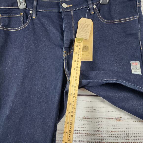 NWT Levi's 315 Shaping Bootcut Jeans 34x32 Dark Wash Hypersoft Sculpt Stretch - Picture 12 of 14